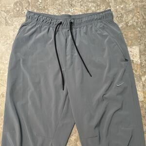 Nike Versatile Pants Mens Medium Grey Dri Fit Unlimited Woven Gym FB7548